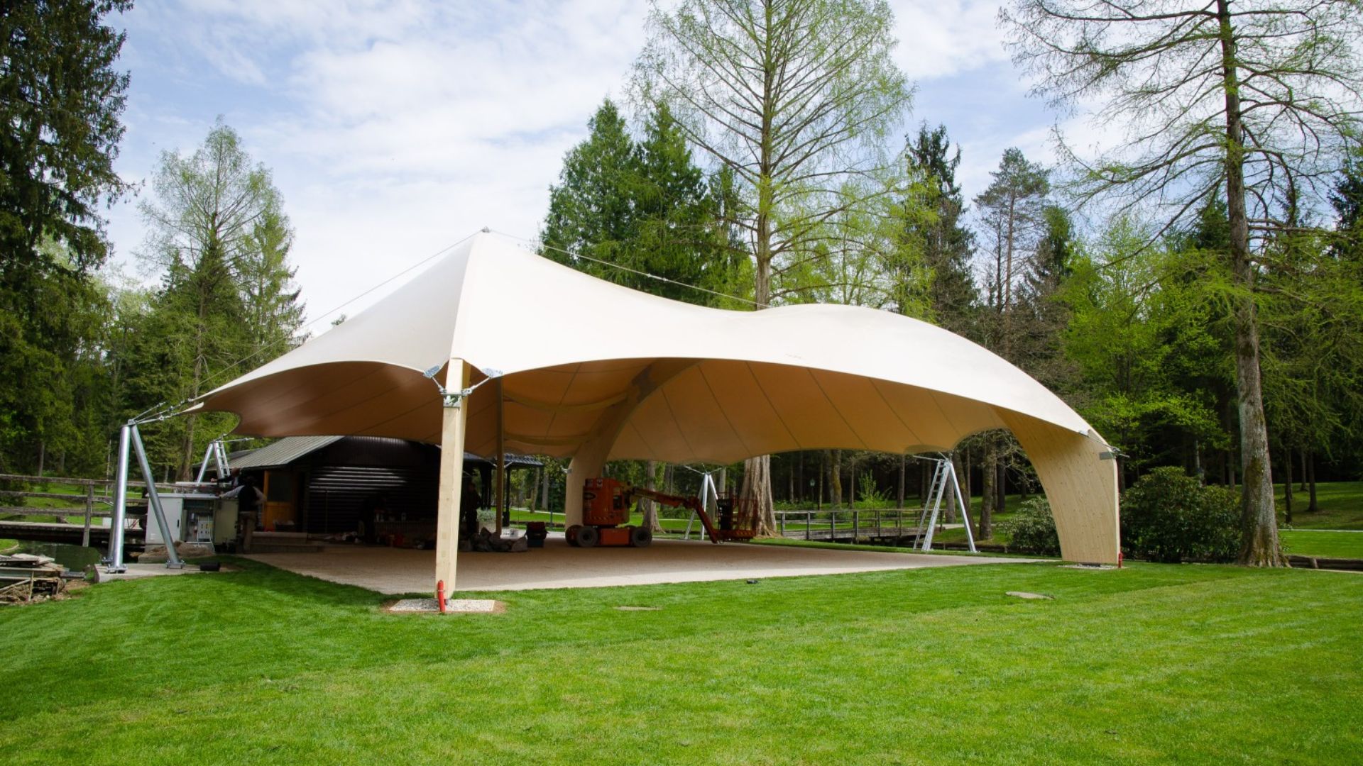 tensile fabric structures uae