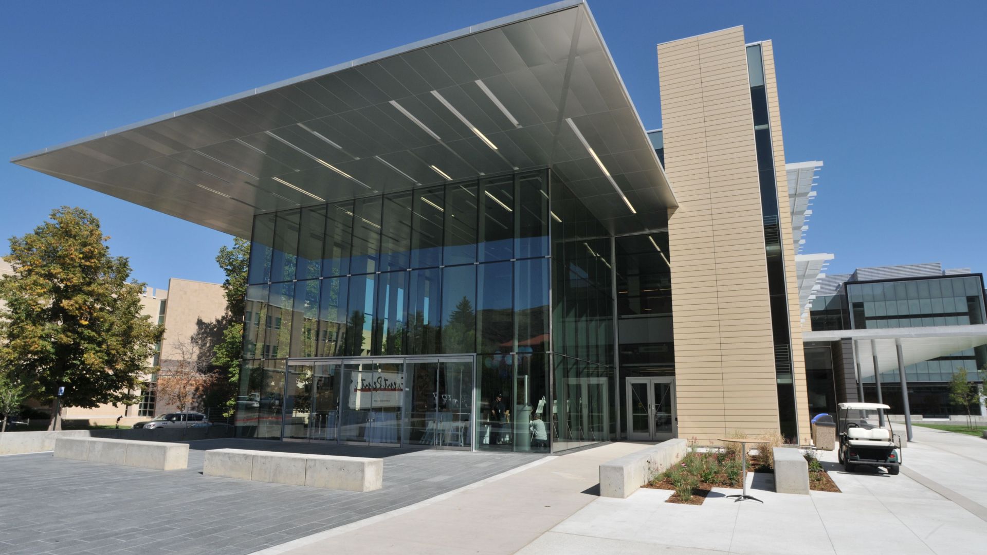 canopy entrance building