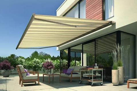 What is the Difference Between an Awning and a Sunshade?